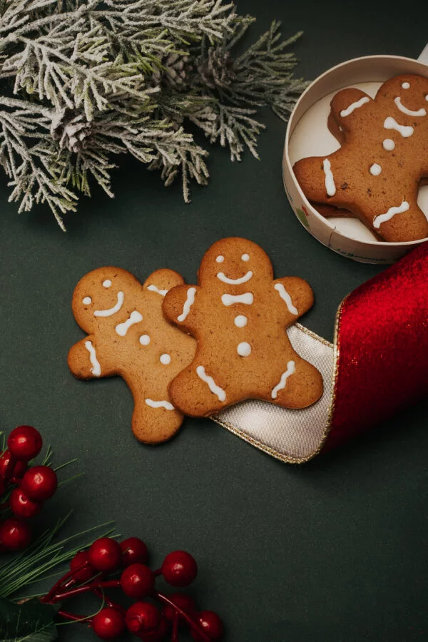 Biscoito gingerbread em embalagem Bola de Natal